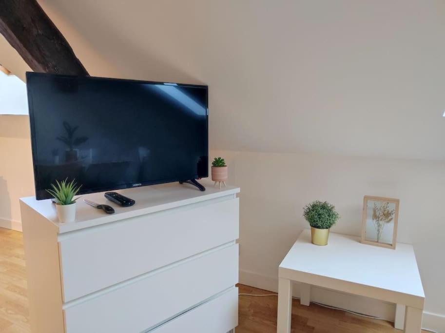 Apartment Paisible Duplex Au Centre-ville Le Mans
